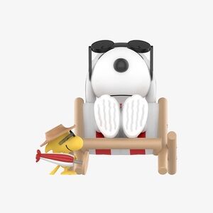 Popmart Snoopy The Best Friends Series- Sunbathing Figurine Set